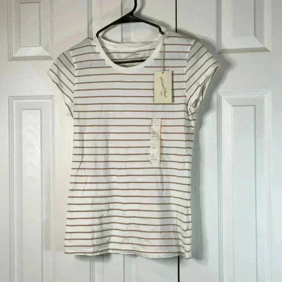 Universal Tread - Women's Fitted Short Sleeve T-Shirt Size S - Picture 4 of 7